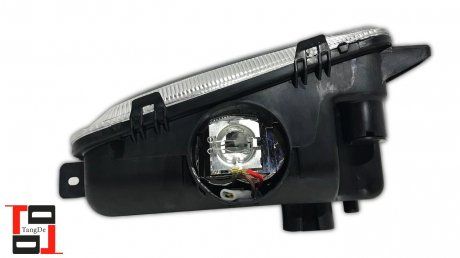 Lampa przeciwmgielna prawa Mercedes Actros MP2, MP3 (znaczek E-Mark) (9438200156) (TANGDE | td01-50-010r)