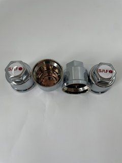 Nasadka na nakrętkę koła 32 mm plastikowa chromowana do SAF