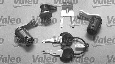 Element klamki Wkładka zamka klamki (3 zaczepy, 2 klucze, wspornik) Renault KERAX, PREMIUM 04.96- (Valeo | 256466)