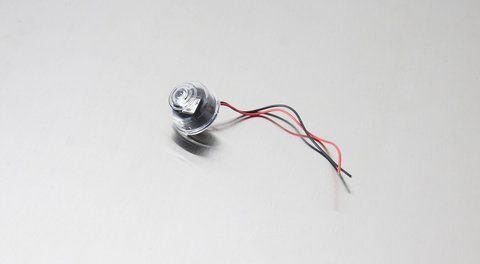 Wstawienie w wymiar diody LED mini-białej