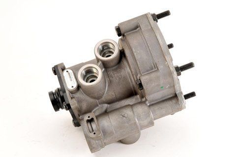 Кран управління причепа MAN TGA/TGL/TGM/TGS/TGX/F2000/M2000/L2000/F90/M90/G90, Mercedes-Benz O300/O400-Series/Setra M22&times;1.5/M16&times;1.5 мм 8.5 bar 9730090060 931521 фото