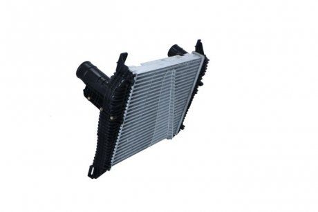 Intercooler IVECO EUROCARGO I-III, EUROCARGO IV, EUROCARGO V, MAGIRUS F4AE0481A-F4GFE601A 09.00- (NRF | 30264)