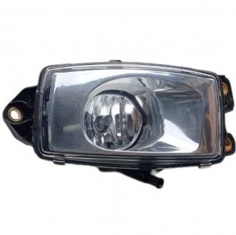 Lampa przeciwmgielna prawa Renault GAMA T (7482252916, 7489207801) (DANIPARTS | dp-re-268)